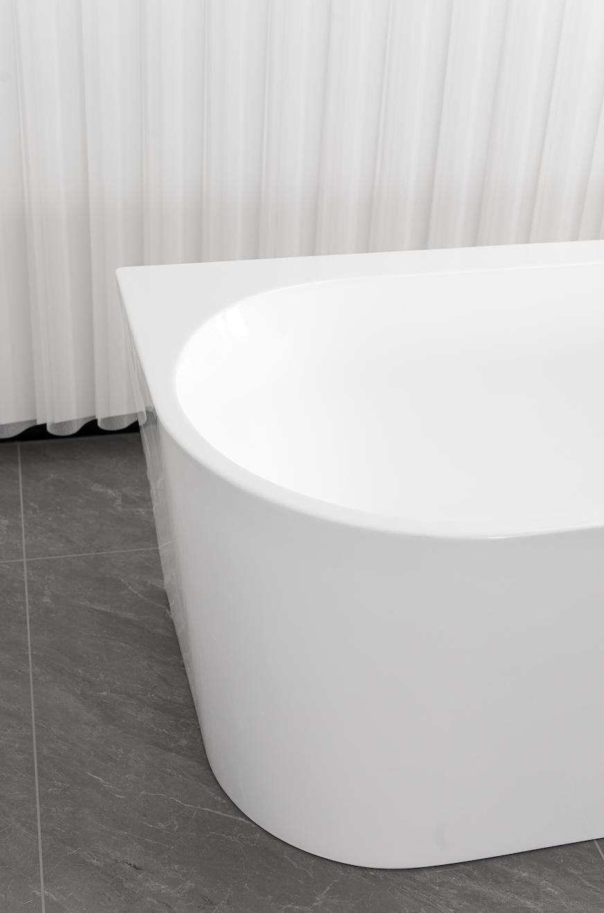 Corner bathtub Porto in 3 different sizes