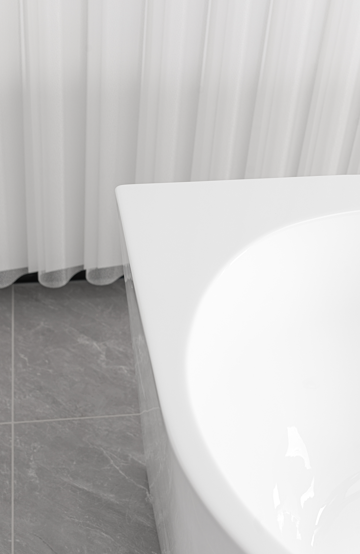 Corner bathtub Porto in 3 different sizes