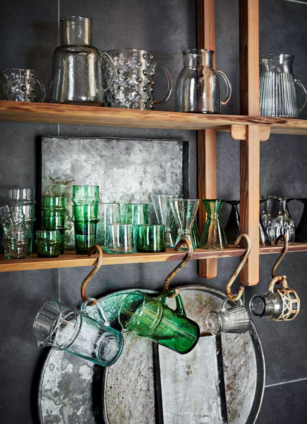 Glass pitcher with bubbles