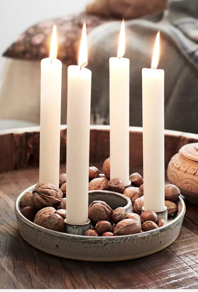 Round stoneware candle holder